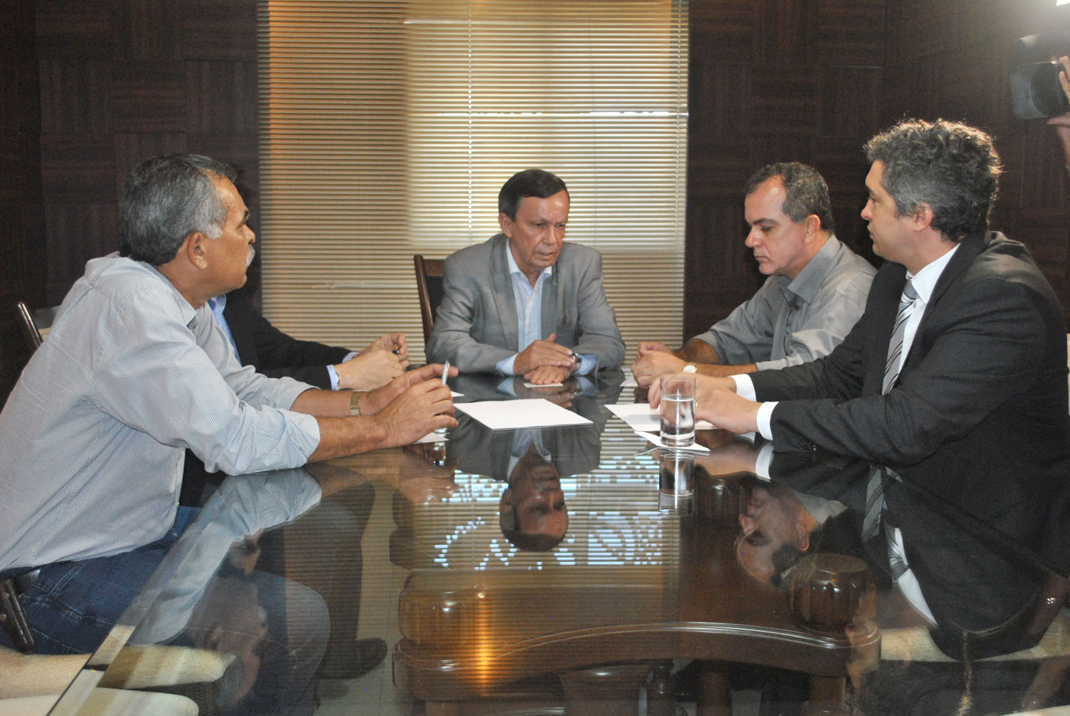 Reunião Mesa Diretora com representante da Fundação Getúlio Vargas (1).jpg