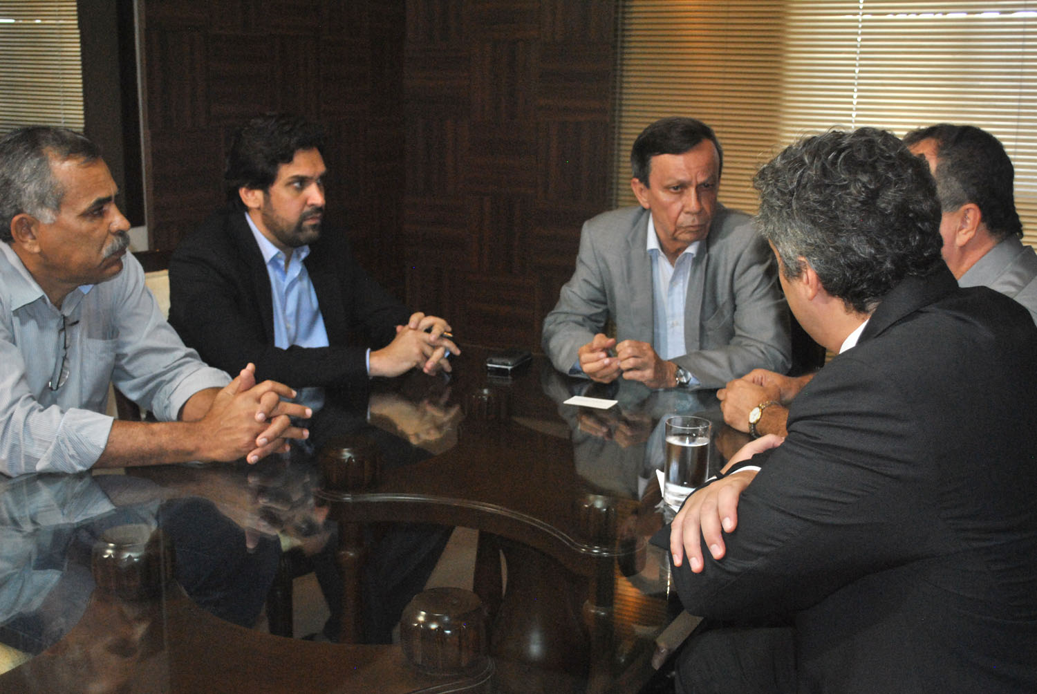 Reunião Mesa Diretora com representante da Fundação Getúlio Vargas (2).jpg