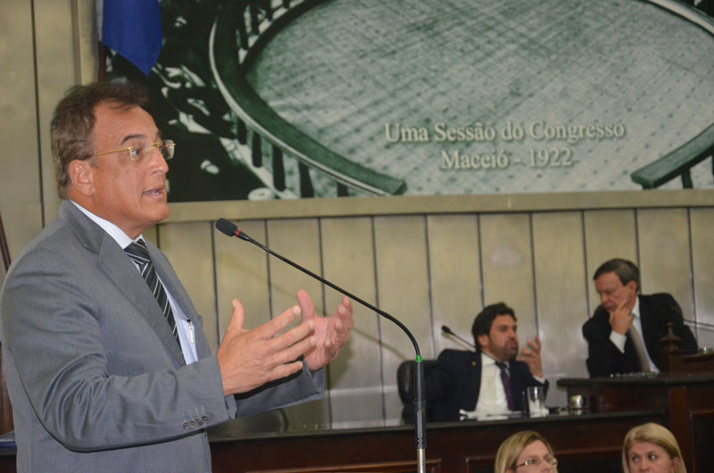 Deputado Galba Novaes