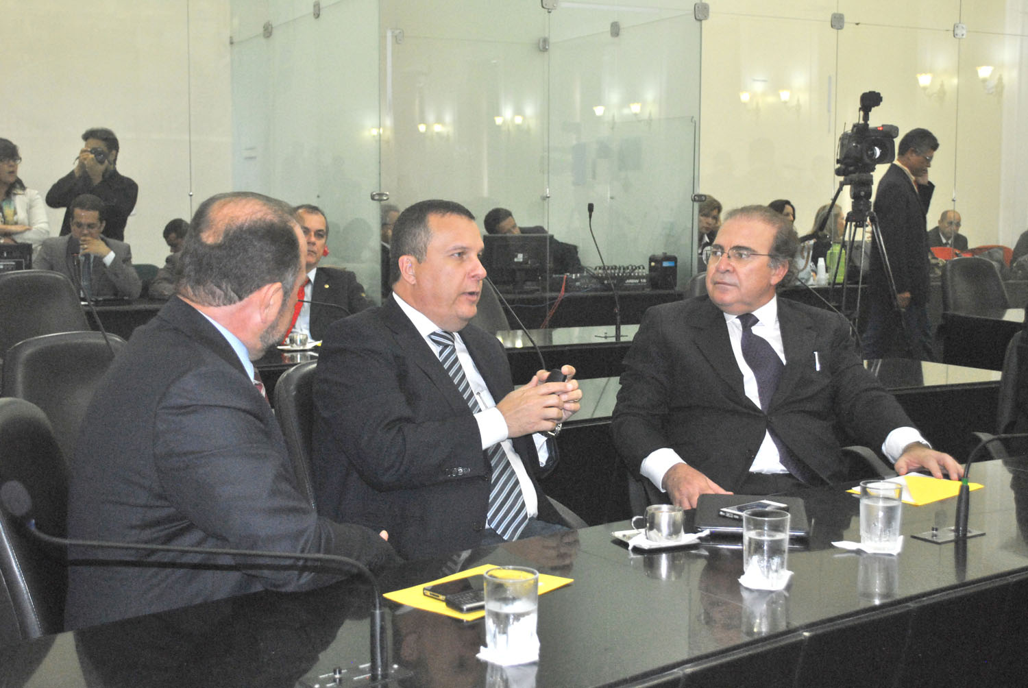 Deputados Antonio Albuquerque, Sérgio Toledo e Olavo Calheiros.JPG