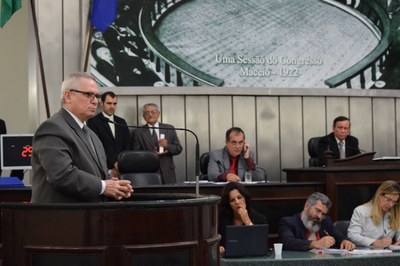 Deputado Pastor João Luiz discusando em plenário.JPG