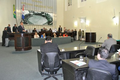 Plenário da Assembleia durante sessão extraordinária 4.jpg