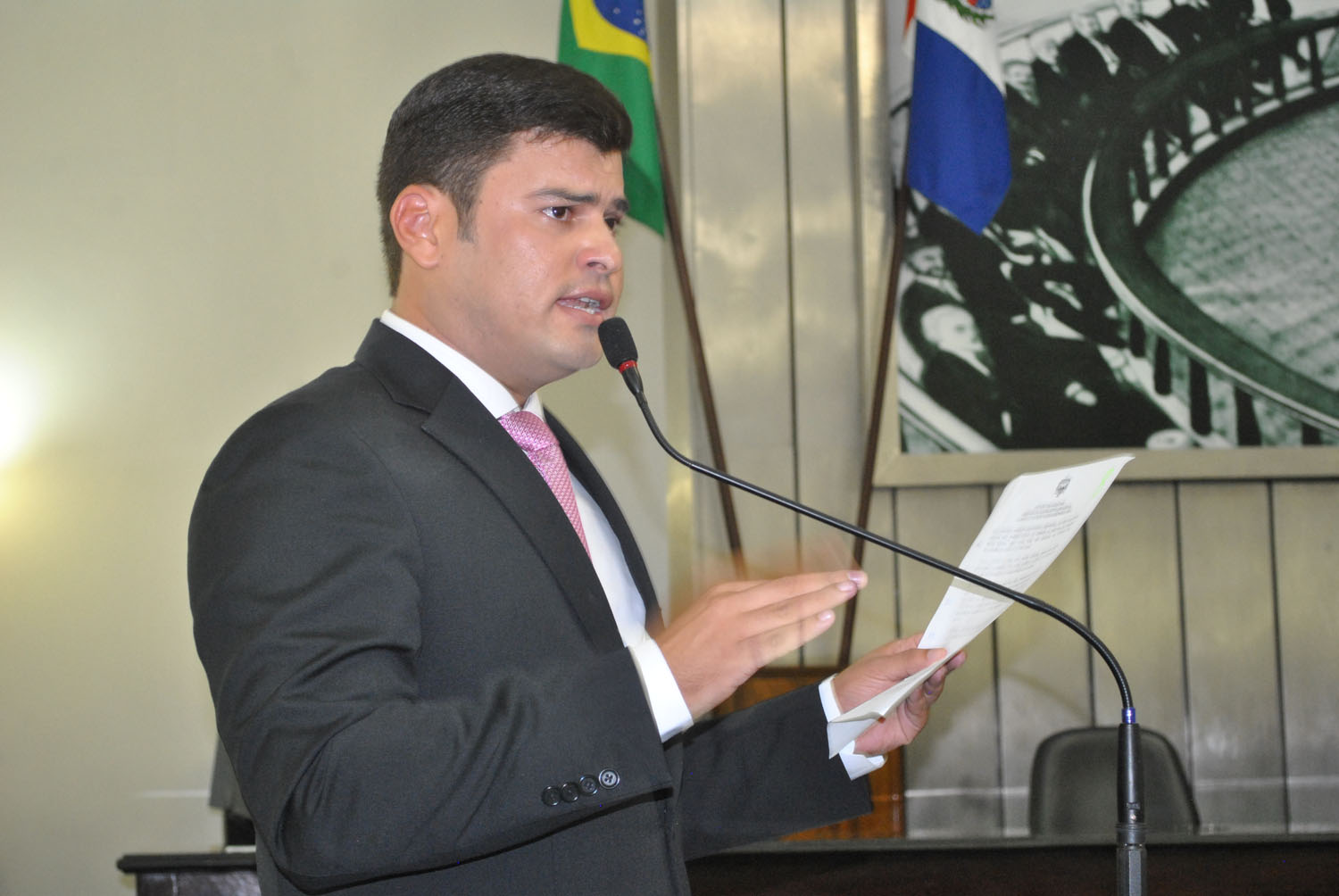 Deputado Jairzinho Lira durante sessão ordinária.jpg