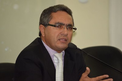 Deputado Francisco Tenório.jpg