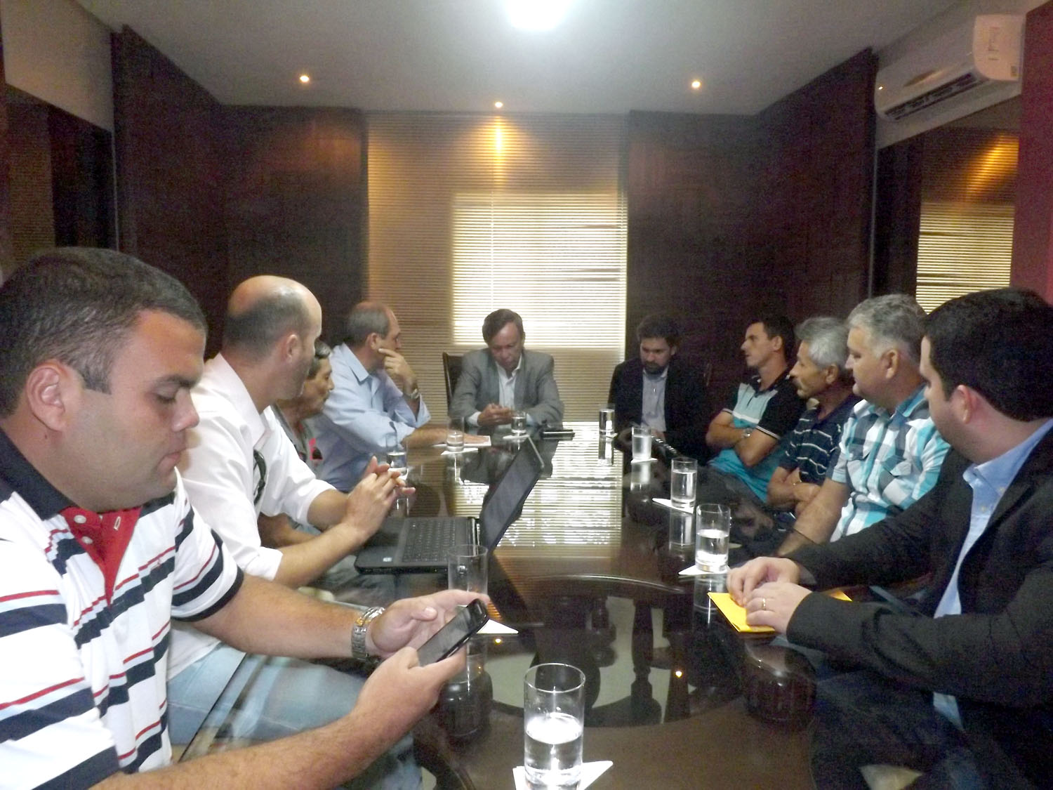 Reunião com representantes de pequenos produtores de Batalha e técnicos da Adeal 1.jpg