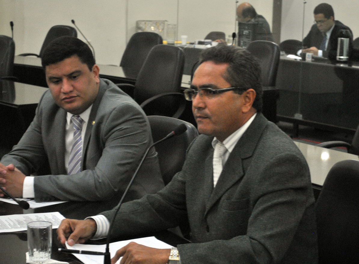 Deputados Marquinhos Madeira e Francisco Tenório.jpg