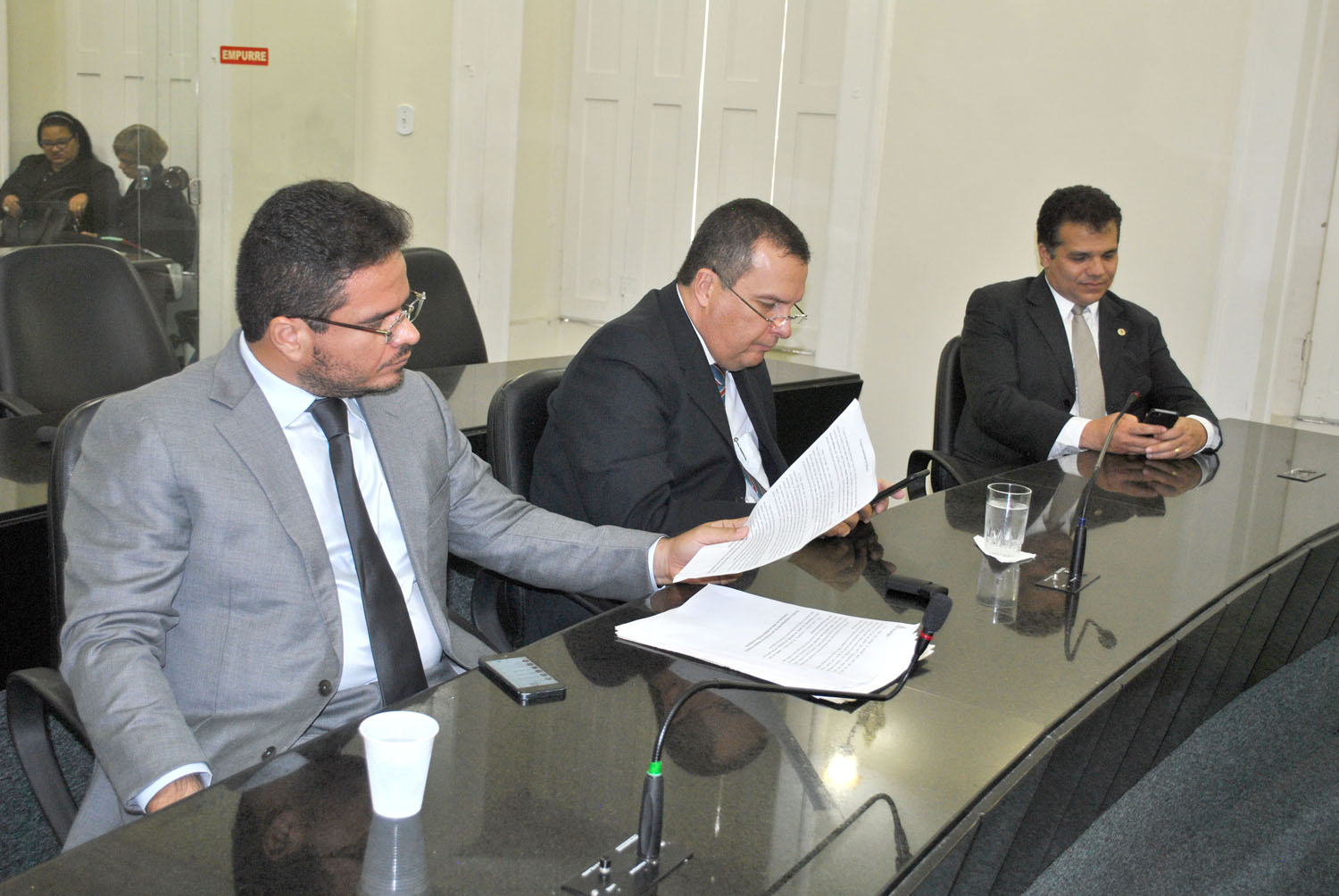 Deputados Marcelo Victor, Sérgio Toledo e Ricardo Nezinho.JPG