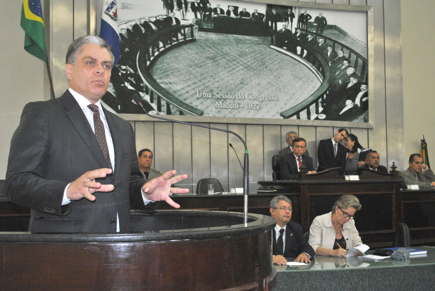 Carlos Gouveia, diretor-presidente do Detran-AL, diz que a utilização de simuladores obedece decisão judicial.JPG