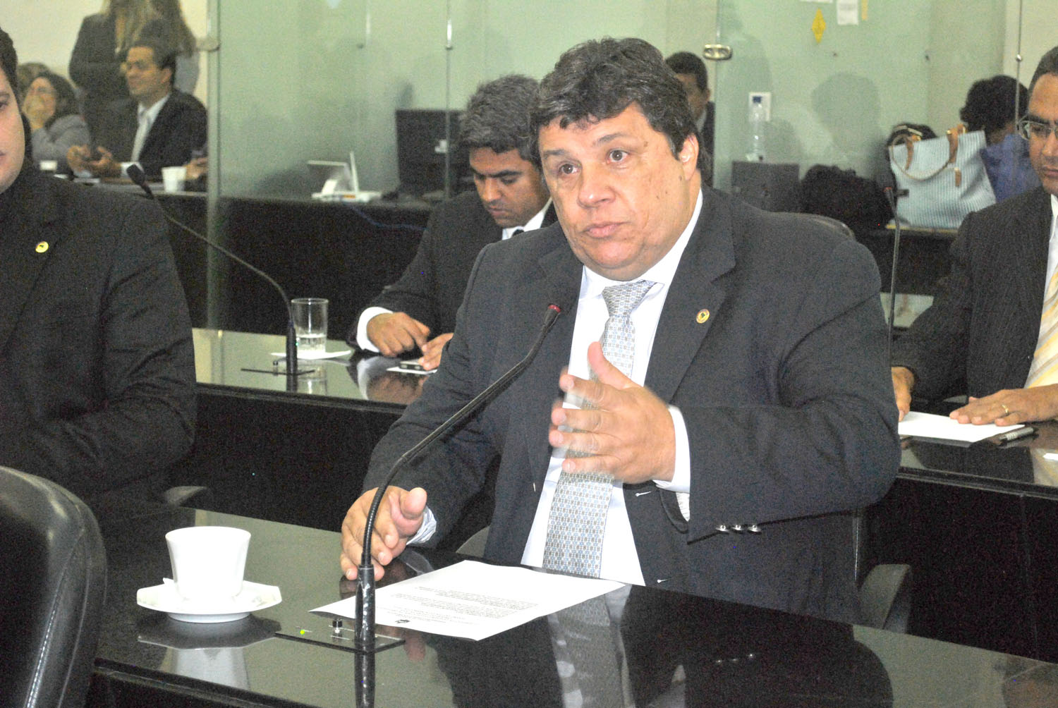 Deputado Edval Gaia na sessão plenária.JPG