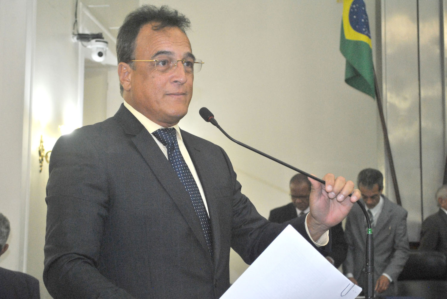 Deputado Galba Novaes discursando em plenário.JPG