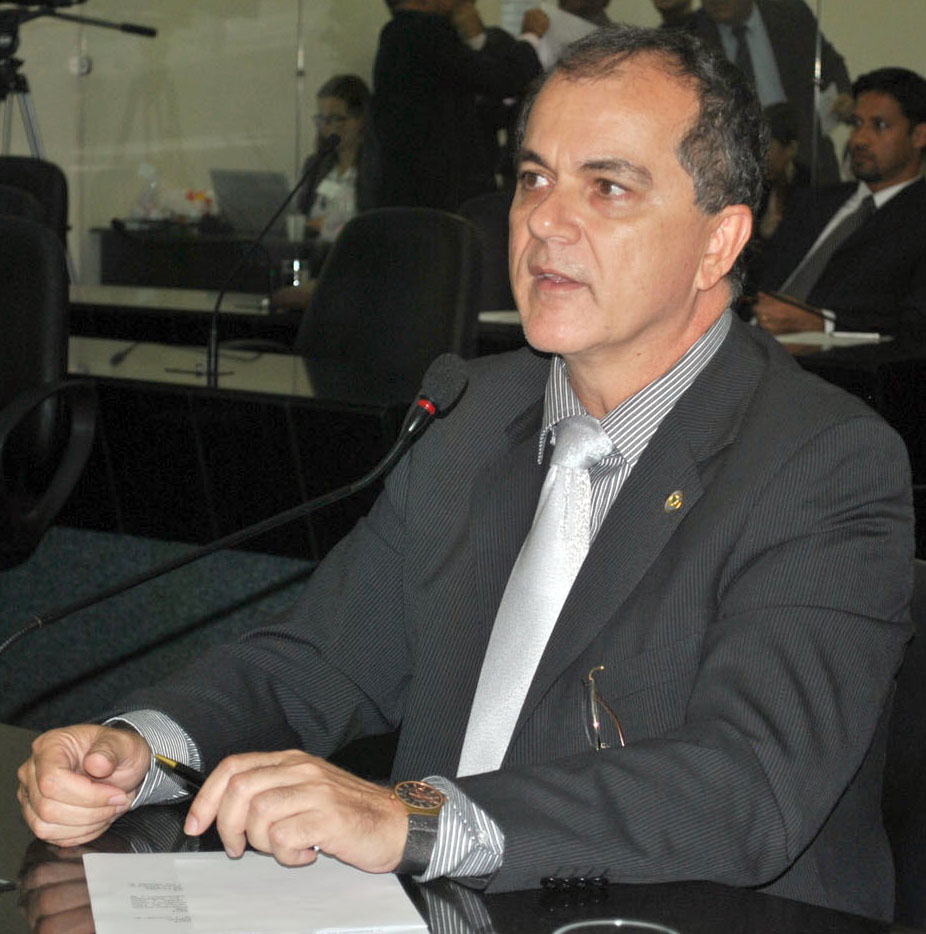 Deputado Ronaldo Medeiros.jpg