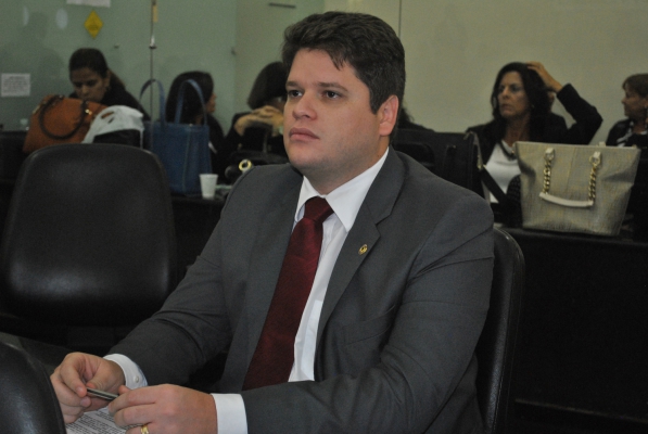 Deputado Davi Davino.jpg