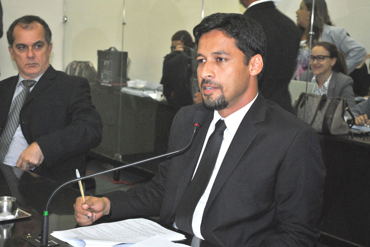 Deputado Rodrigo Cunha na sessão plenária.JPG