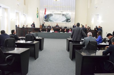 Deputados na sessão.JPG