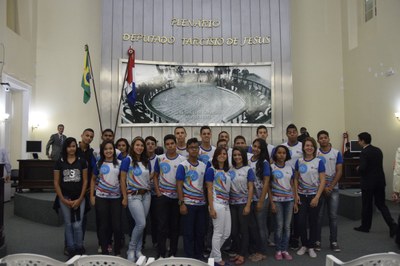 'Deputados estudantes' do projeto Parlamento Jovem visitam Assembleia Legislativa (7).jpg