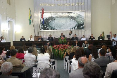 Assembleia realiza sessão especial em homenagem ao Dia do Cerimonialista  (13).jpg