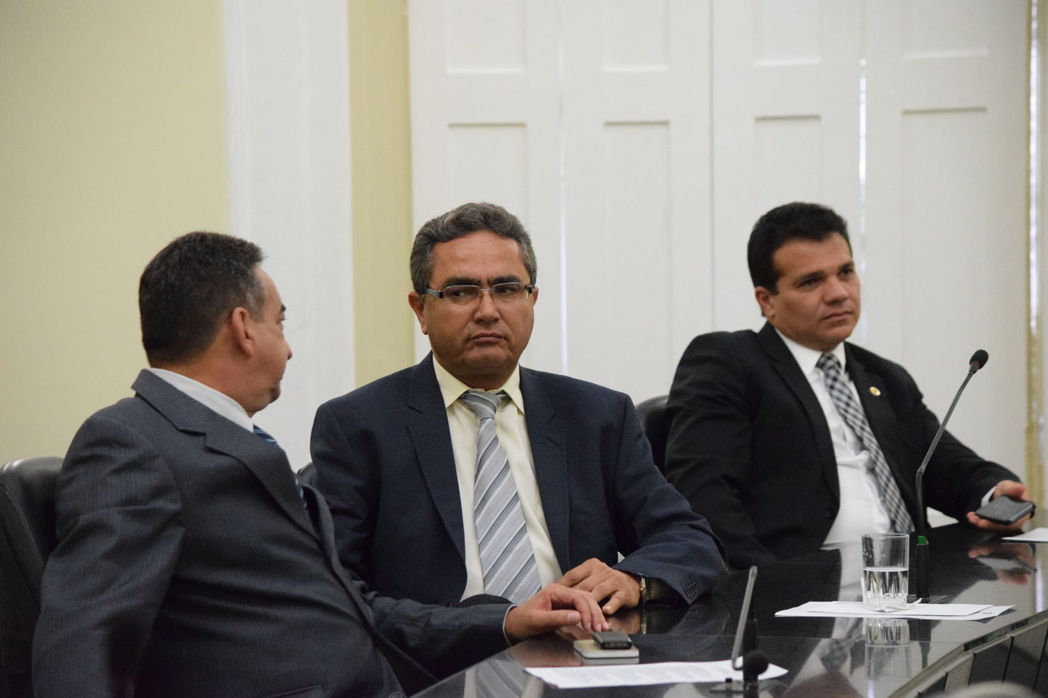 Em destaque deputados Marcos Barbosa, Francisco Tenório e Ricardo Nezinho .JPG