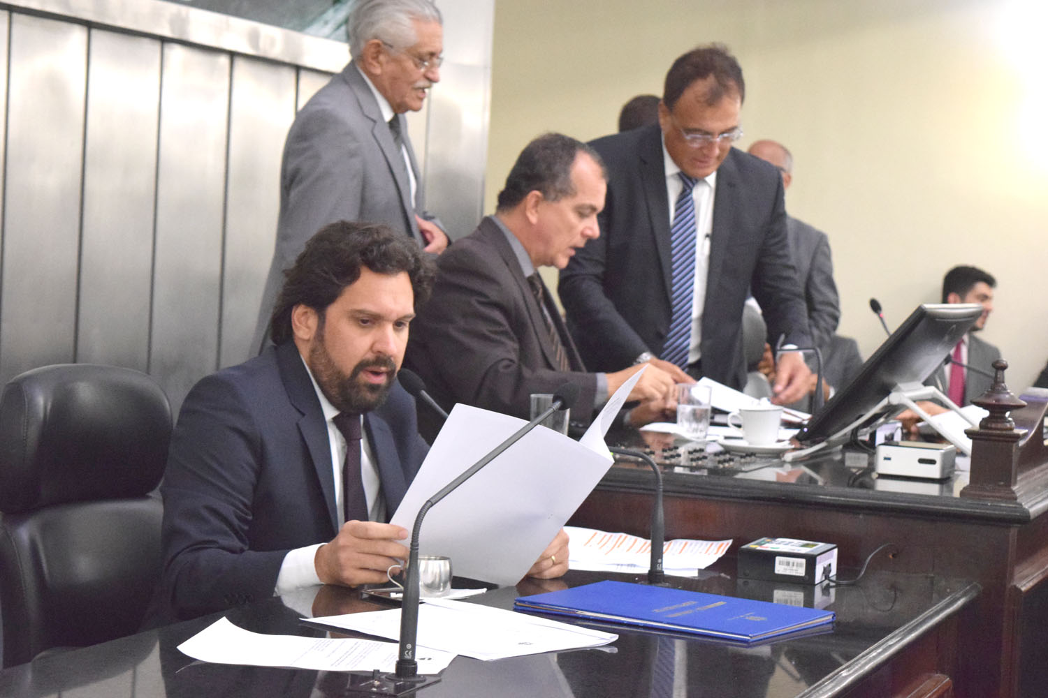 Isnaldo Bulhoes ocupou a primiera secretaria.JPG