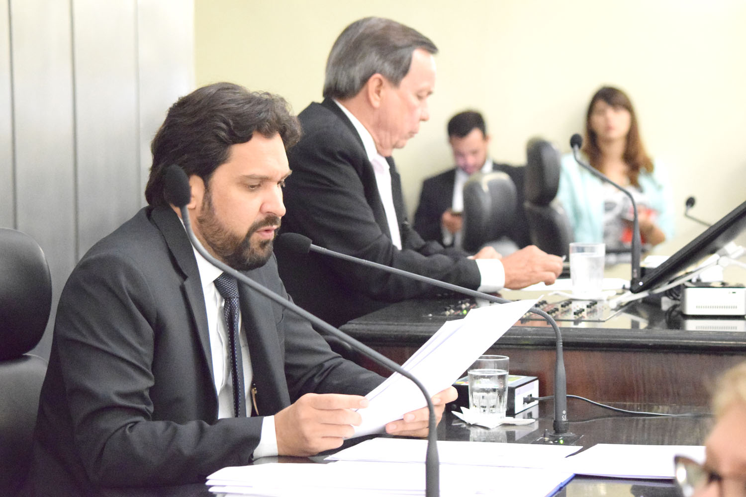 Isnaldo Bulhões e Luiz Dantas conduziram a sessão.JPG
