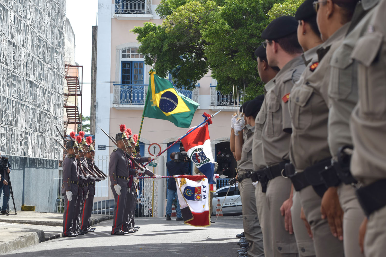 Polícia Militar de Alagoas aguarda autoridades .JPG