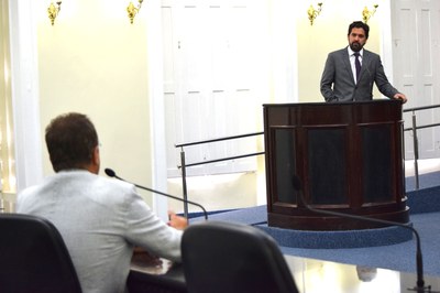 Deputado Galba em pedido de aparte durante fala de Isnaldo Bulhões .JPG