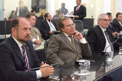 Deputados Antônio Albuquerque, Olavo Calheiros e Pastor João Luiz.JPG