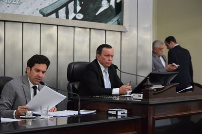 Presidente Luiz Dantas e 1º Secretário Isnaldo Bulhões.jpg