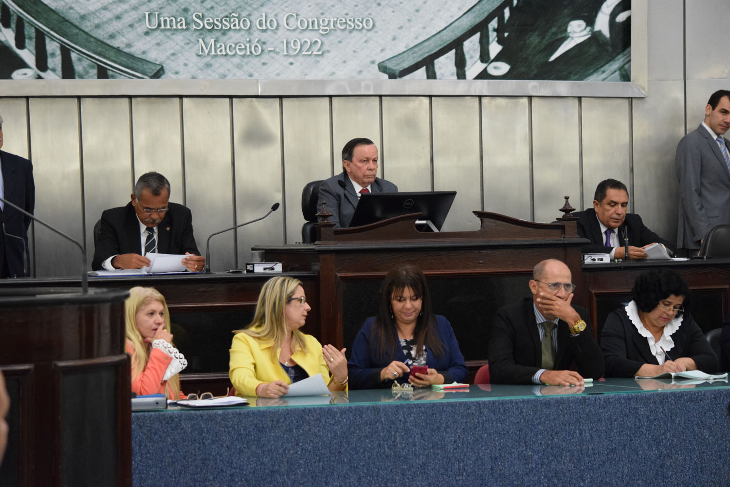 Mesa diretora foi formada pelos deputados Luiz Dantas, Tarcizo Freire e Inácio Loiola.JPG