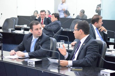 Deputados Bruno Toledo e Gilvan Barros Filho.JPG