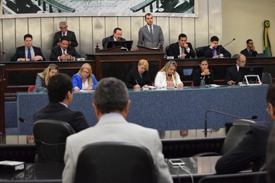 Sessão desta quarta contou com a presença de 22 deputados.JPG