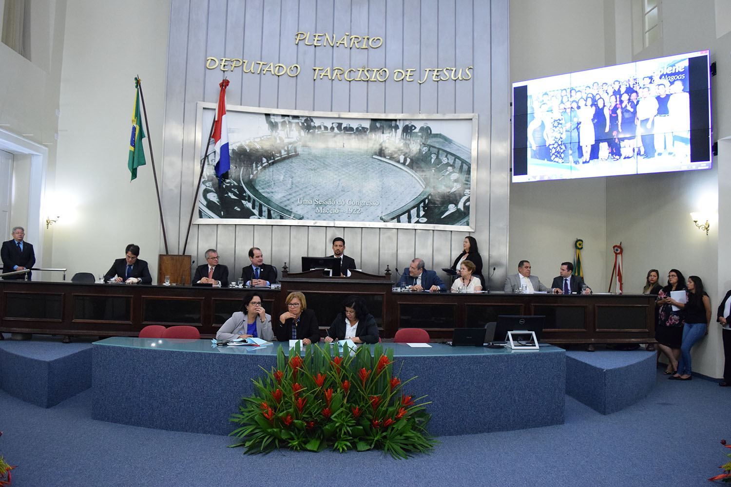 Sessão de homenagem aos procuradores (7).JPG
