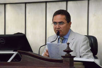 Francisco Tenório  presidiu a sessão.JPG