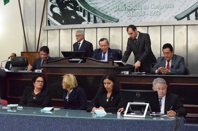 Mesa Diretora da sessão sexta terça, foi formada pelos deputados Marcelo Victor, Luiz Dantas e Severino Pessoa.JPG