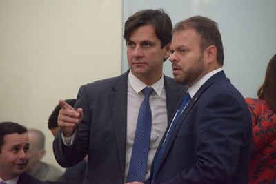 Deputados Marcelo Beltrão e Leo Loureiro.JPG