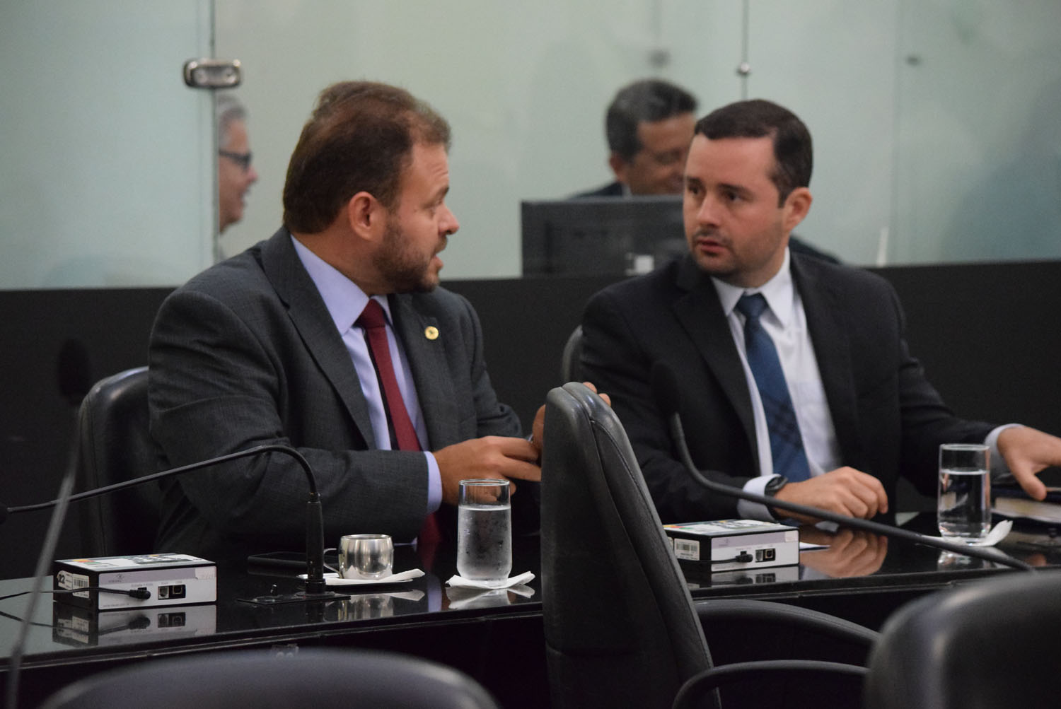 Deputados Leo Loureiro e Bruno Toledo.JPG