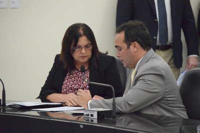 Deputados Fátima Canuto e Davi Maia.JPG