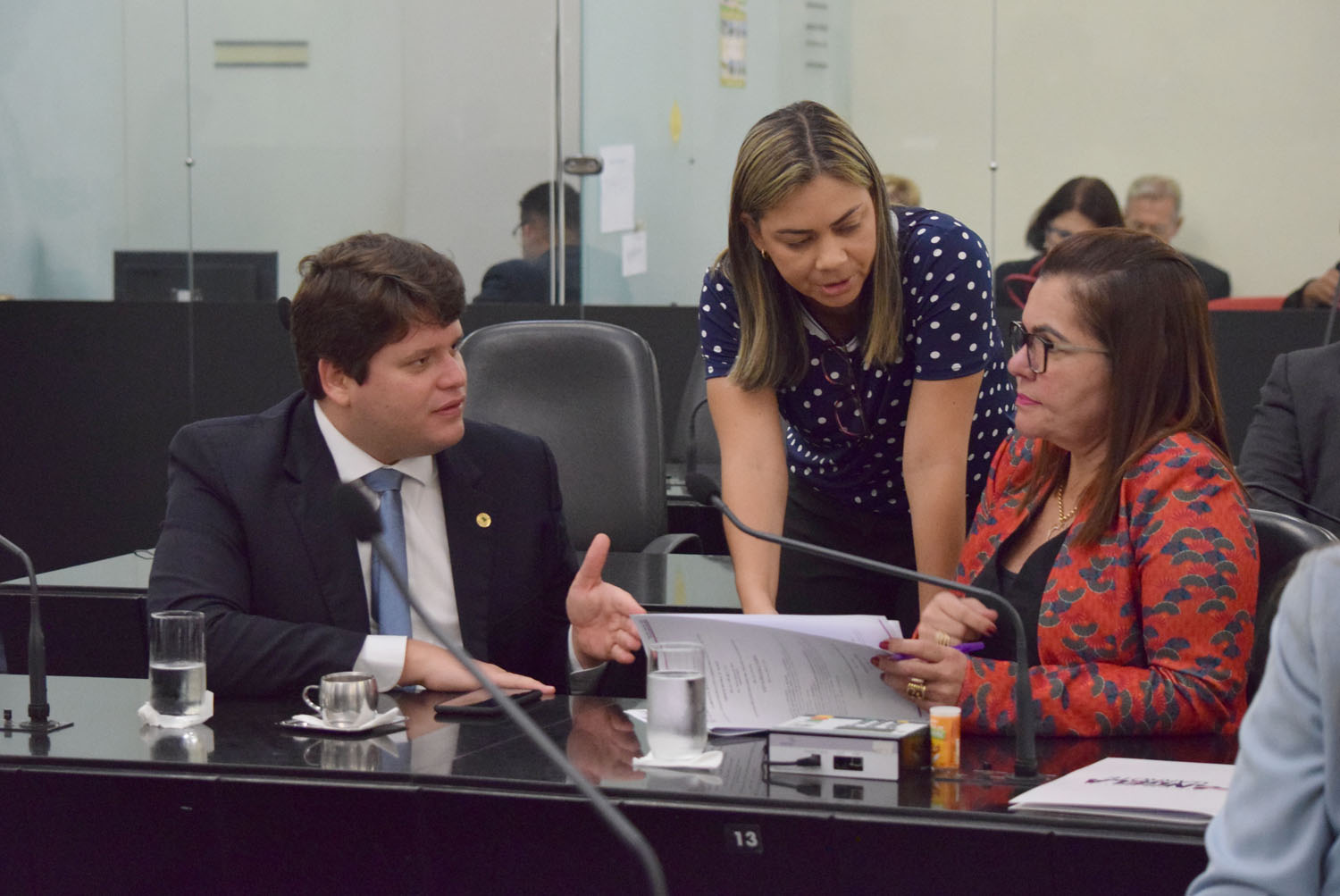 Deputados Davi Davino Filho, Flávia Cavalcante e Angela Garrote.JPG