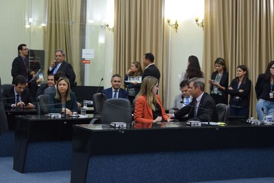 Sessão plenária.JPG