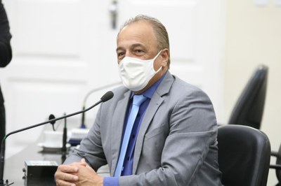Galba Novaes.jpeg