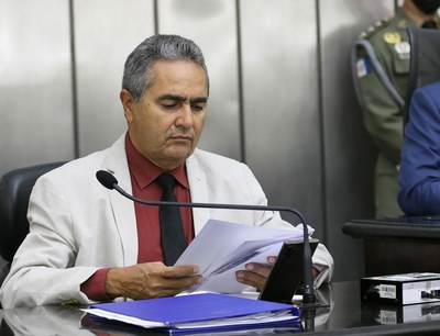 Deputado Francisco Tenório.jpeg