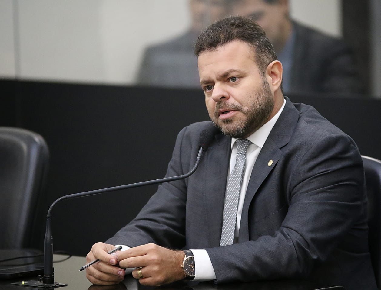 Leo Loureiro.jpeg