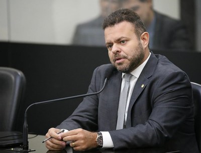 Leo Loureiro.jpeg