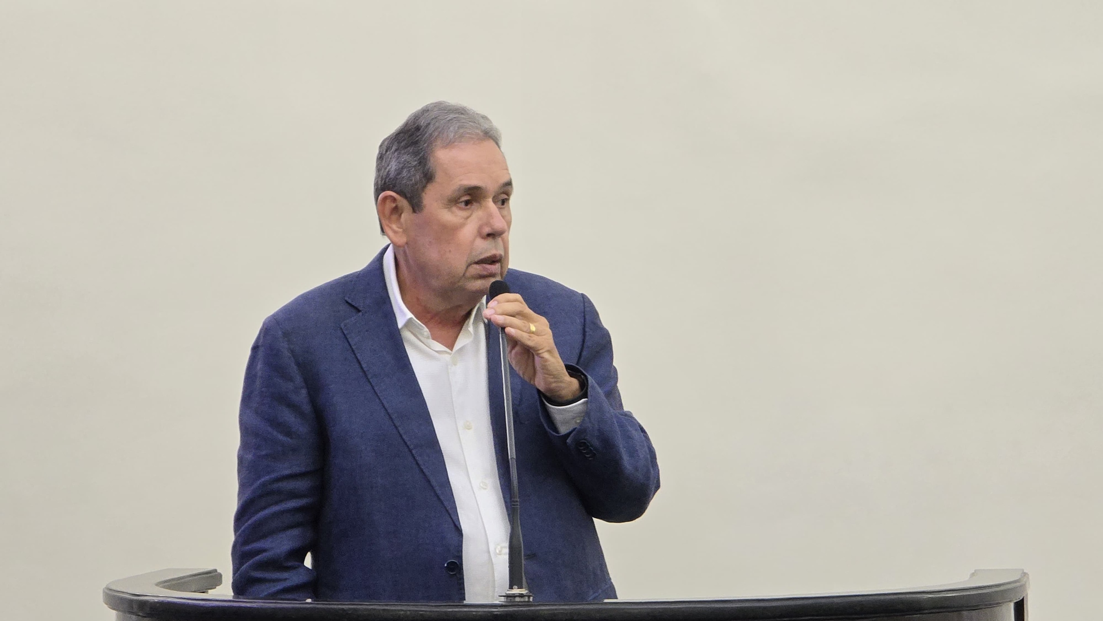 Sessão Solene - Comenda Dra. Zilda Arns - Charles Leahy (1).jpeg