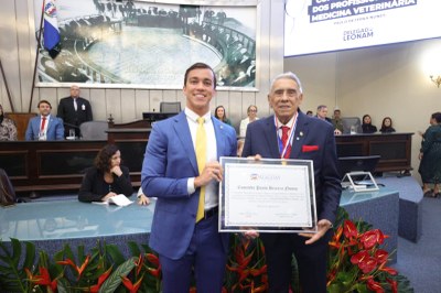 Sessão Solene - Comenda Paulo Bezerra Nunes (3).jpeg