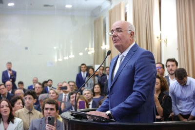 Sessão solene - Comenda Tavares Bastos - Fábio Farias (15).jpeg