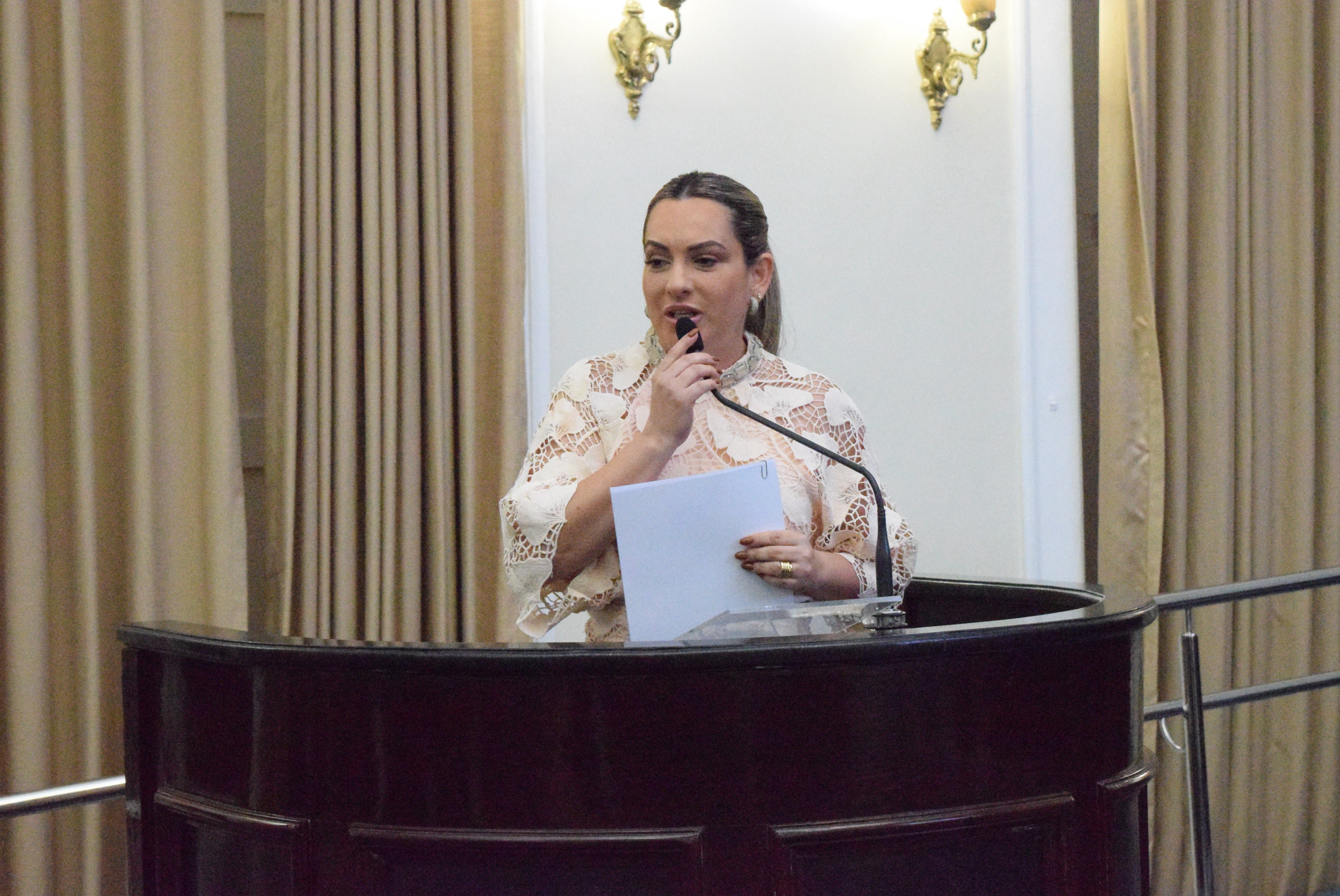 Comenda Lily Lages_Alane Menezes (11).JPG