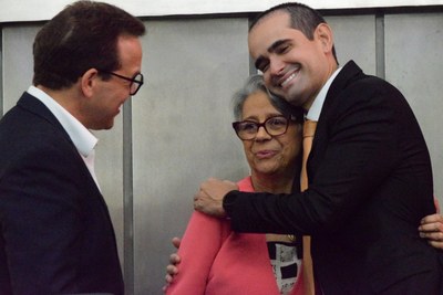 Sessão Solene - Comenda Fátima Pirauá (3).JPG