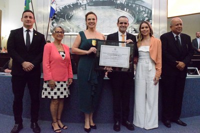 Sessão Solene - Comenda Fátima Pirauá (4).JPG