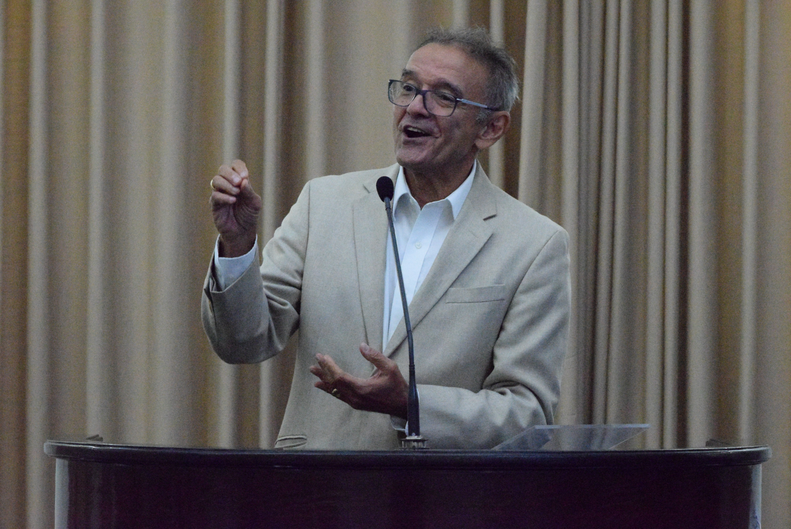 Sessão Solene - Título de Patrimônio Cultural - Maria de Lourdes  (16).JPG