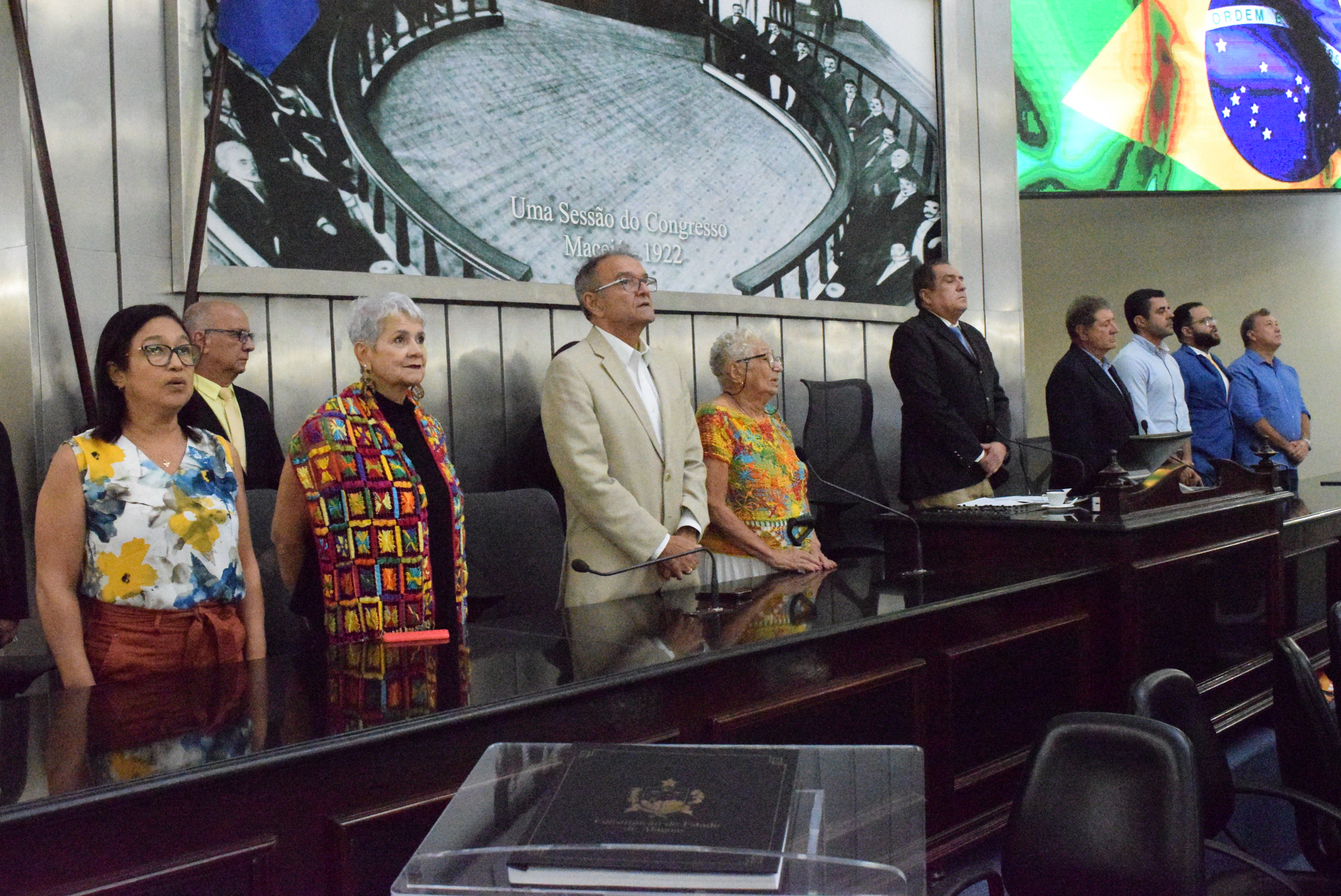 Sessão Solene - Título de Patrimônio Cultural - Maria de Lourdes  (4).JPG